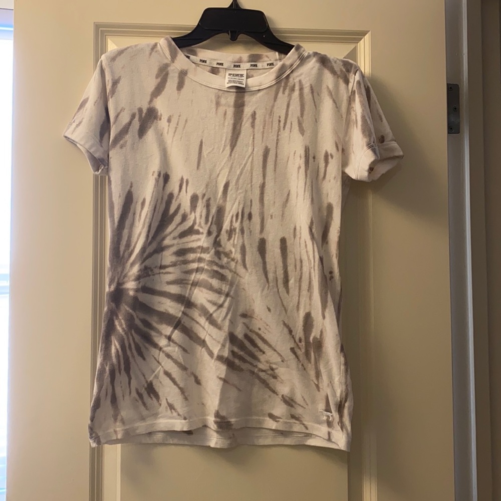 GUC Pink tie dye t shirt